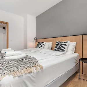 Zamoyskiego 37 By Homeprime Warszawa